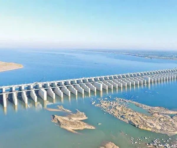 కాళేశ్వరం బ్యారేజీల పరీక్షలు