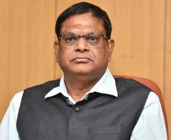 కేయూ వీసీ ప్రతాప్‌రెడ్డికి గుండె చికిత్స.. ఆరోగ్యం నిలకడ