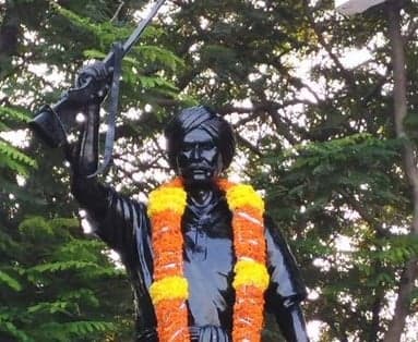 కొమురం భీమ్ కు హరీశ్ రావు ఘన నివాళులు