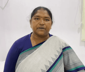 కేసీఆర్‌కు మంత్రి సీతక్క లీగల్ నోటీసు; అంగన్‌వాడీ ఫోన్ల కొనుగోలు ఆరోపణలపై ఆగ్రహం. - Udayam Digital