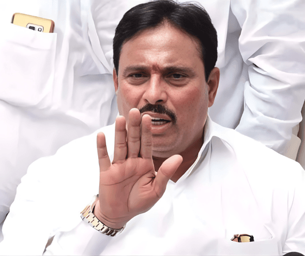 కవితపై దానం నాగేందర్ విమర్శలు: కొత్త పార్టీ వెనుక 'ఇంటి గొడవలే' కారణం!