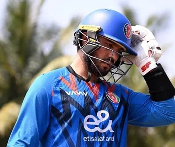స్టార్ క్రికెటర్ తండ్రి మృతి: అఫ్గాన్ జట్టులో విషాదం - Udayam Digital