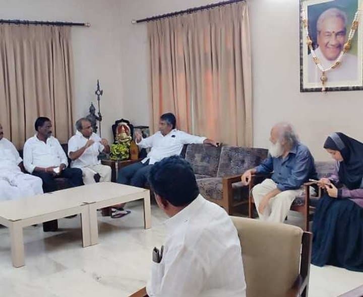 నేదురుమల్లితో వైసీపీ నేతల భేటీ - Udayam