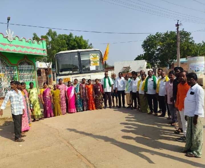పల్లె పండుగకు వెలిగండ్ల టీడీపీ శ్రేణులు - Udayam