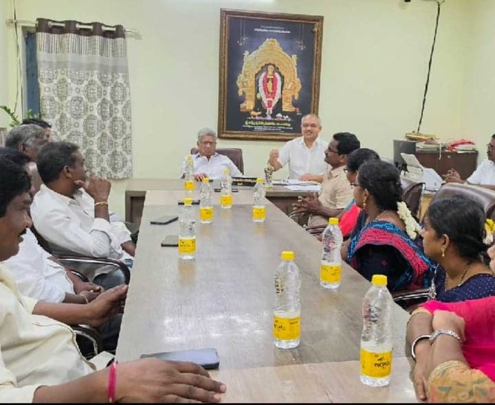 అయినవిల్లి ఆలయంలో కీలక నిర్ణయాలు - Udayam