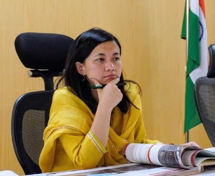 వాడపల్లి ఆలయ అభివృద్ధికి జేసీ సూచనలు