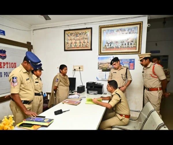 ఎస్పీ ఆకస్మిక తనిఖీ
