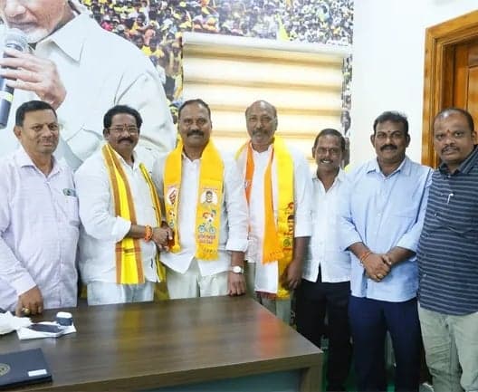 వినుకొండలో ఛైర్మన్ అభ్యర్థి నామినేషన్ ఉపసంహరణ