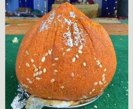 హైదరాబాద్‌లో రూ.1.01 కోట్లకు లడ్డూ వేలం - Udayam