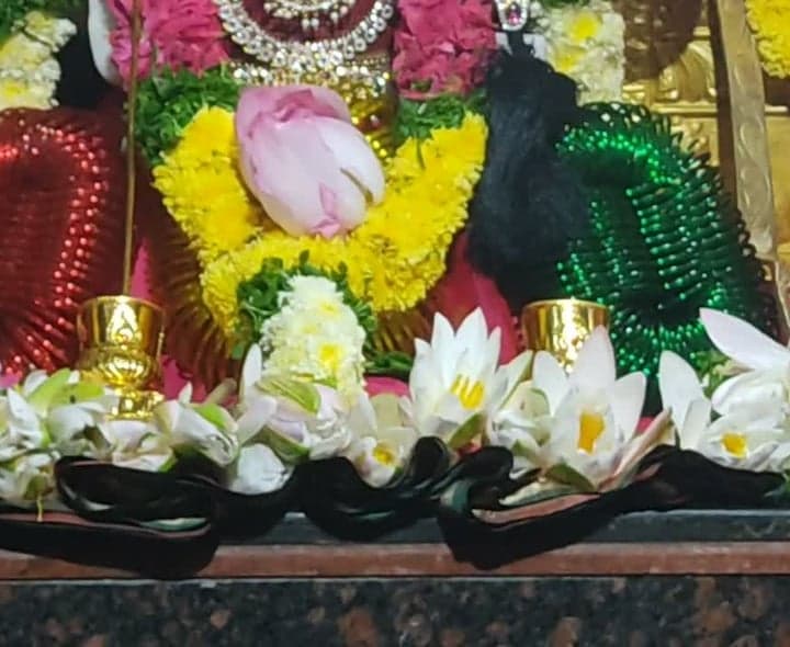 ధర్మపురిలో చంద్రఘంటాదేవిగా అమ్మవారి దర్శనం