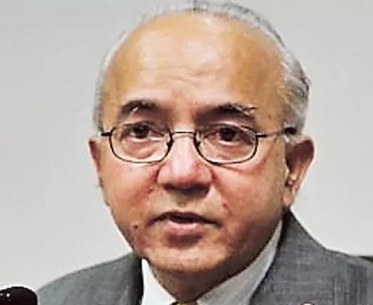 మాజీ సీఎస్ ఆత్మహత్య - Udayam