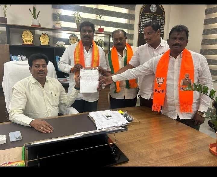 అసంపూర్తి బ్రిడ్జిని త్వరగా పూర్తి చేయాలి: బీజేపీ - Udayam
