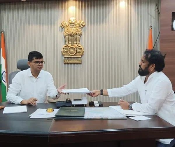 ఎచ్చెర్ల అభివృద్ధిపై ఎమ్మెల్యే సమీక్ష