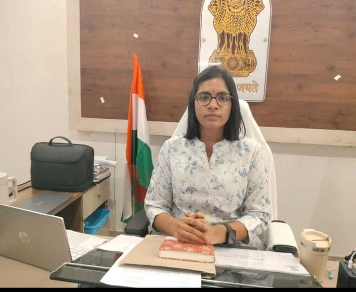 నూజివీడులో భారీ వర్షపాతం నమోదు - Udayam