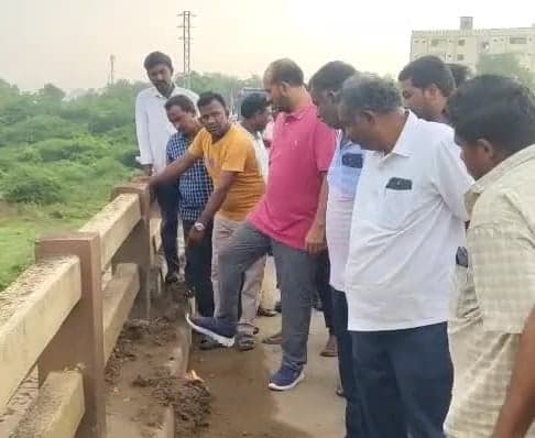 అద్దంకి బ్రిడ్జికి శాశ్వత మరమ్మతులకై డిమాండ్ - Udayam
