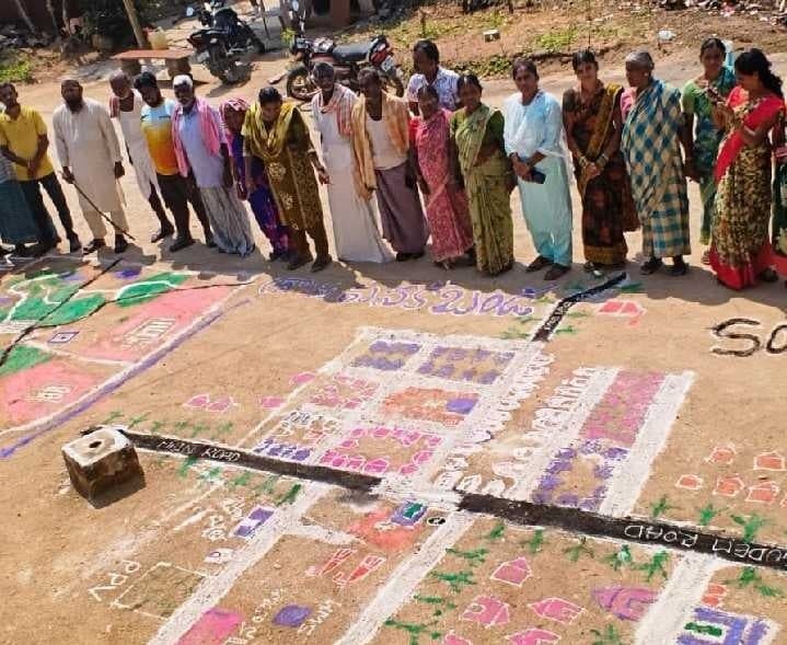 పనకబండలో గ్రామ మ్యాప్‌పై అవగాహన - Udayam