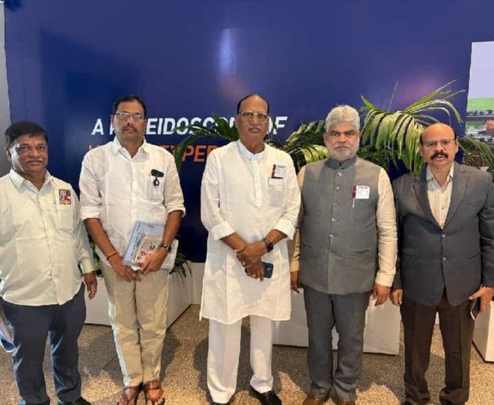 బ్రిక్స్ సమావేశాలకు బయలుదేరిన మండలి ఛైర్మన్ - Udayam