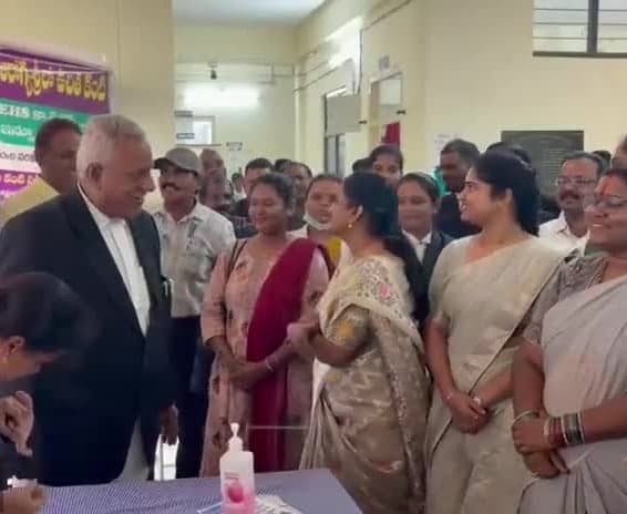 ఆర్మూర్‌లో ఉచిత వైద్య శిబిరం - Udayam