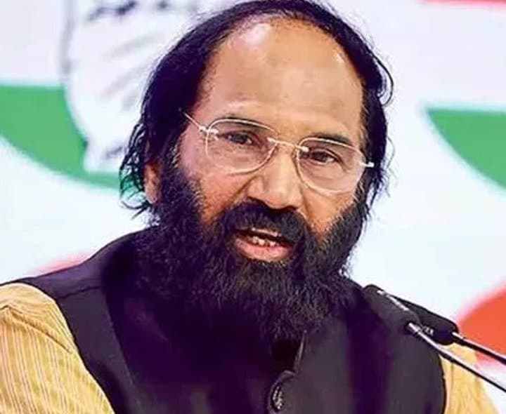 హరీష్‌పై మంత్రి ఉత్తమ్ మండిపాటు