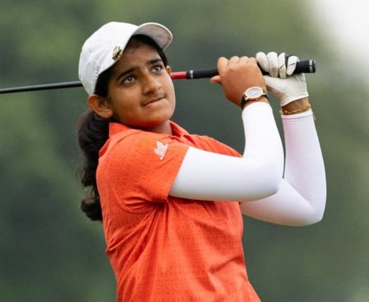 గోల్ఫ్‌లో చరిత్ర సృష్టించిన 13 ఏళ్ల ఓజస్విని