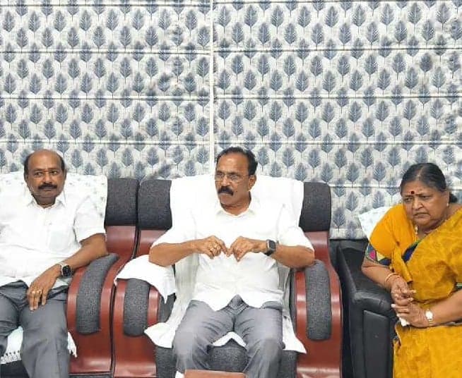 కూటమి విజయానికి ఐక్యంగా శ్రమించాలి: లక్ష్మి - Udayam