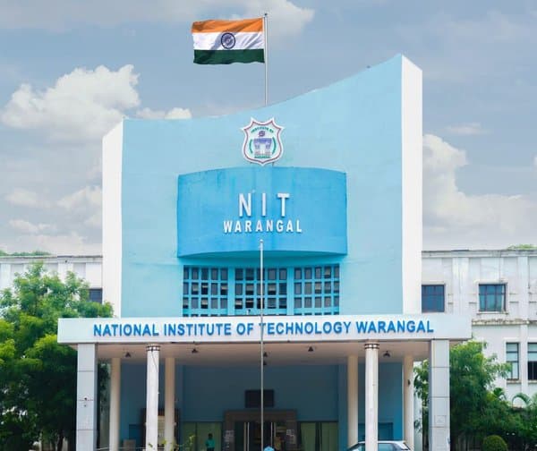నిట్ వరంగల్‌లో కొలువుల వేట
