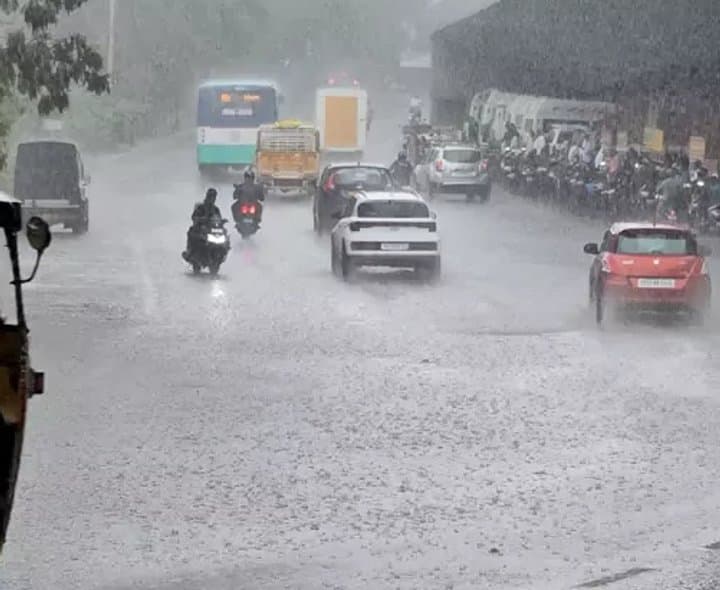 నేడు తెలంగాణలోని పలు జిల్లాల్లో భారీ వర్షాలు