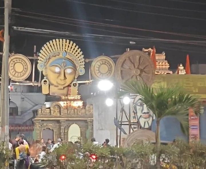 ఆకట్టుకుంటున్న ‘కాంతార’ మండపం