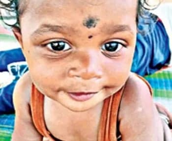 నీటి బకెట్‌లో పడి బాలుడు మృతి - Udayam