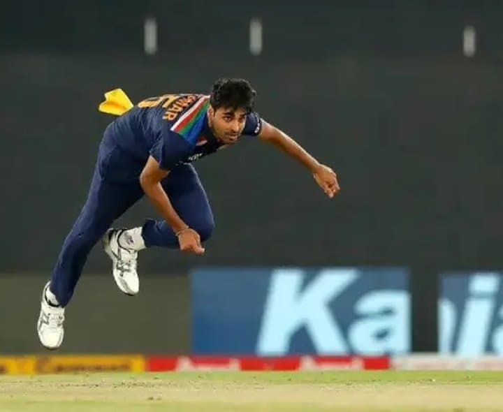 భువికి జట్టులో చోటివ్వాలి