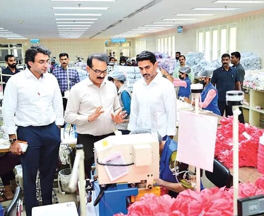 కిటెక్స్‌ పెట్టుబడులపై లోకేశ్‌ చర్చ