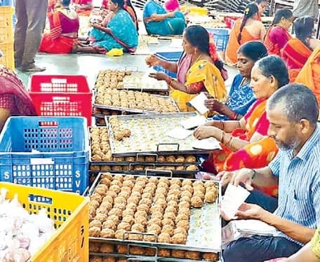 ద్వారకాతిరుమల వంటశాలపై ధరల భారం