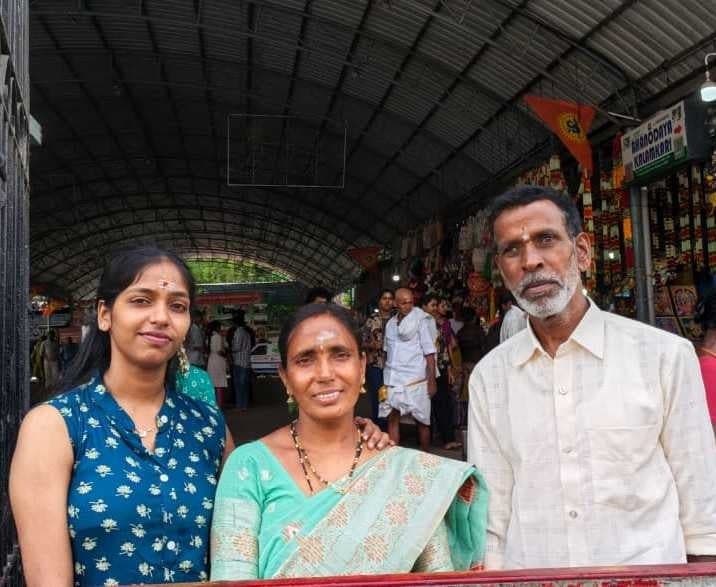 లింగాల యువతికి మెడికల్‌ సీటు