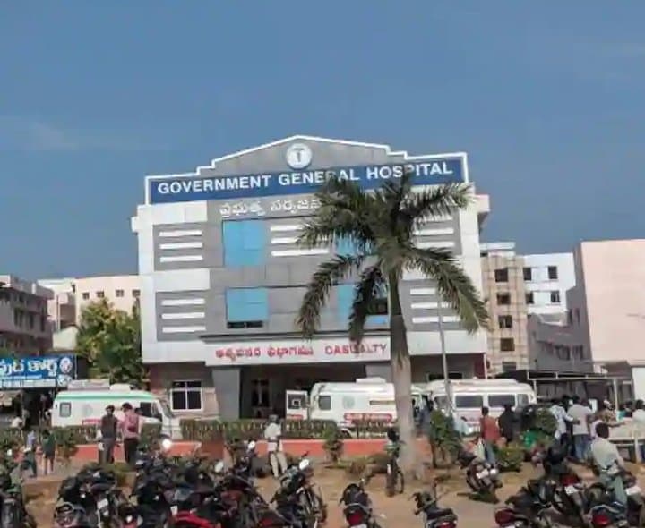 విజయవాడ: ప్రభుత్వ ఆసుపత్రుల్లో జూడాల సమ్మె ప్రభావం