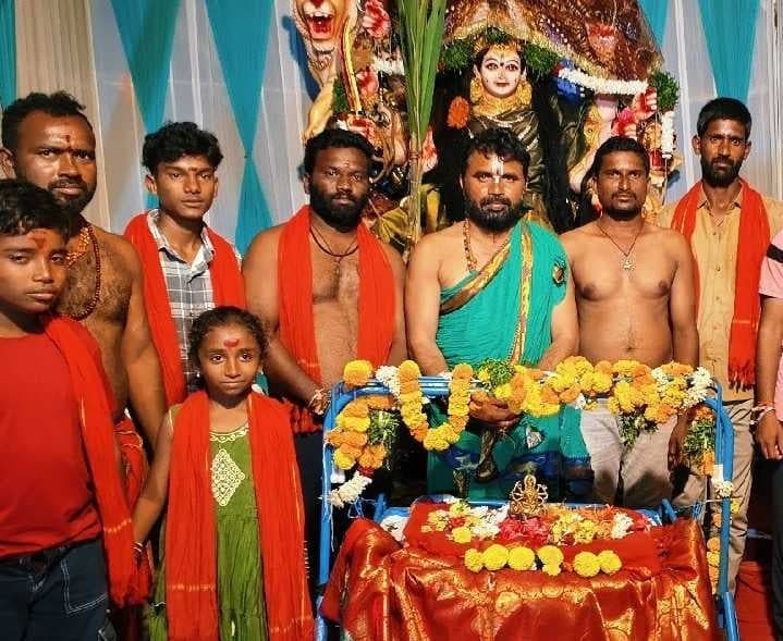 ఎల్లమ్మ జాలలో దుర్గాభవాని అభిషేకం - Udayam