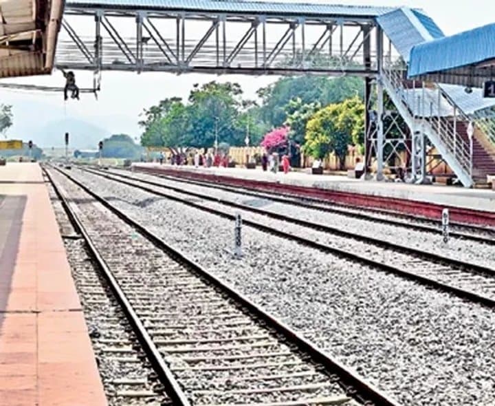 కొత్త రైల్వే లైన్లకు ఎదురుచూపులు