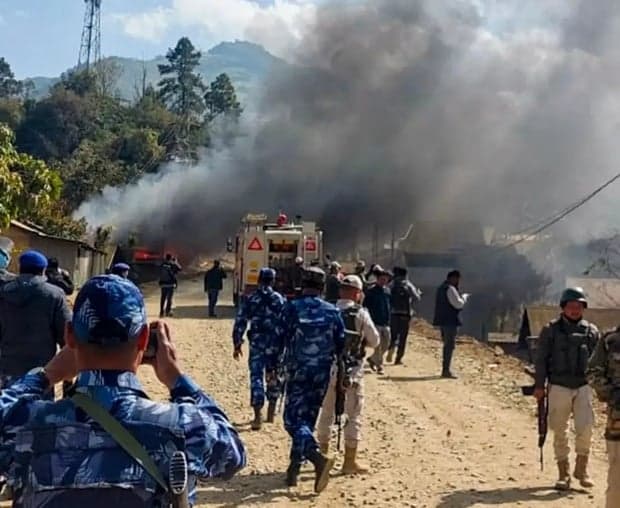 మణిపుర్‌లో హింస.. మూడు జిల్లాల్లో 9 మంది మృతి