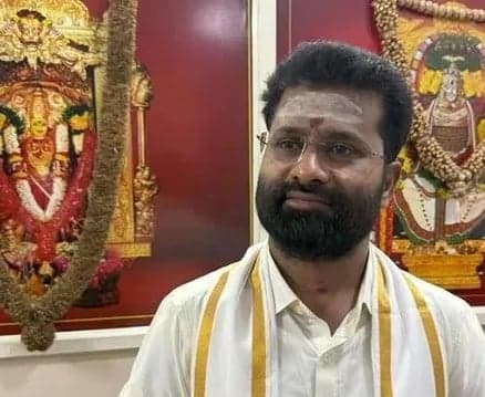 ఇంద్రకీలాద్రిపై వీఐపీ దర్శనాలు రద్దు