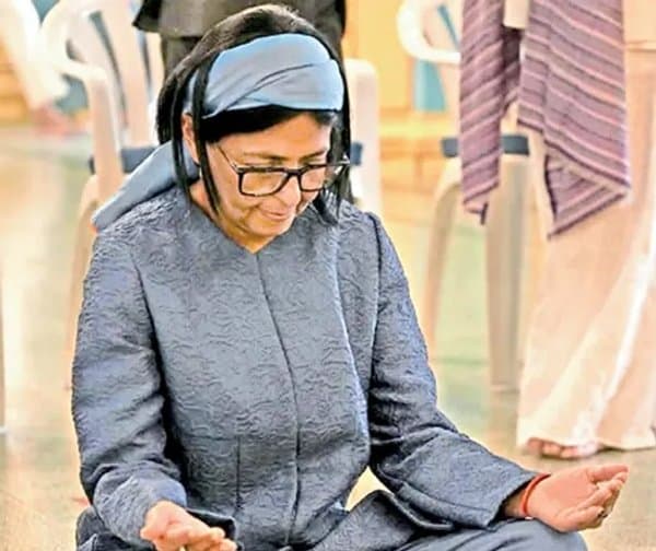 కష్టకాలంలో సత్యసాయి వెన్నంటే నడిపించారు - Udayam Digital