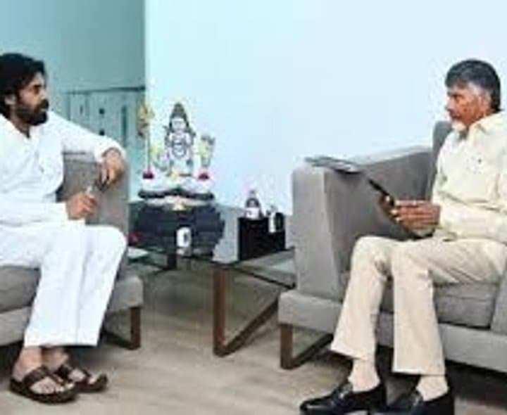 కేబినెట్‌కు పవన్ కళ్యాణ్ గైర్హాజరు