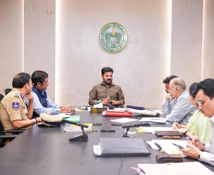 పోలీస్ ఉద్యోగాల భర్తీ పారదర్శకంగా జరగాలి