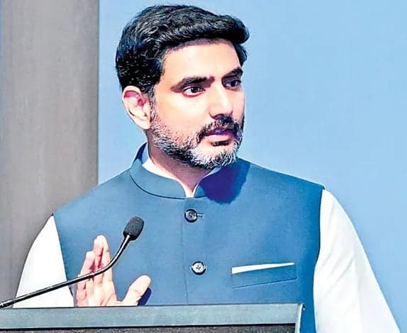 మీ పేరులో నాయుడు ఎందుకు లేదు ?