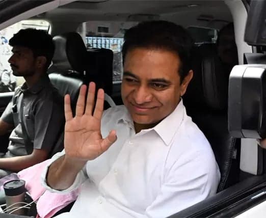 నాంపల్లి ఏసీబీ కోర్టులో విచారణకు హాజరైన కేటీఆర్