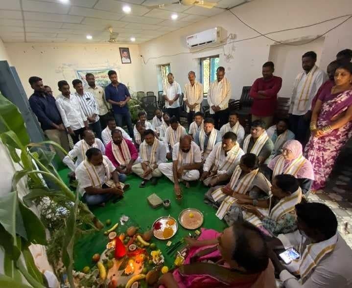 తిరుమలగిరి మున్సిపాలిటీలో విజయదశమి పూజలు - Udayam