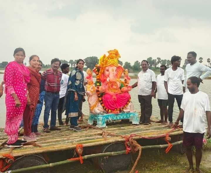కటాక్షపూర్ చెరువులో నిమజ్జనం పరిశీలన - Udayam
