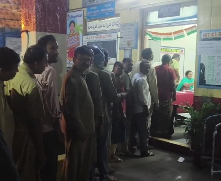 ముషీరాబాద్‌ డిపోలో ఆర్టీసీ ఎన్నికలు - Udayam