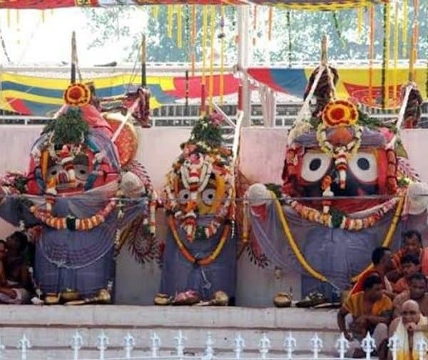 అనాసర కాలం: ఆలర్నాథ్ ఆలయానికి క్యూ కట్టిన భక్తులు