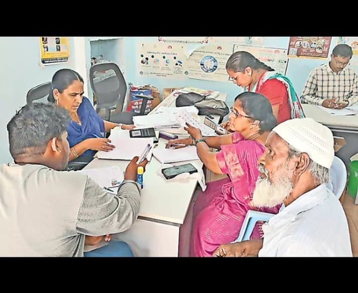 జిల్లాలో 44 వేలకుపైగా మృతుల ఓట్లు గుర్తింపు