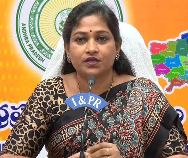  పాఠశాల విద్యాశాఖ అభినందనలు తెలిపిన హోం మంత్రి