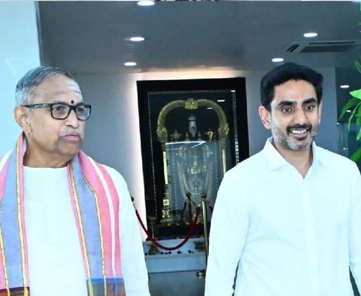 నైతిక విలువల బోధనపై చాగంటి హర్షం